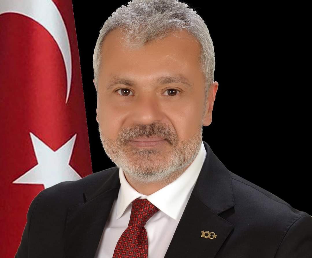 Başkan Öntürk'ten Sert Eleştiri: Liyakatsız Personelle Bu İş Yürümez